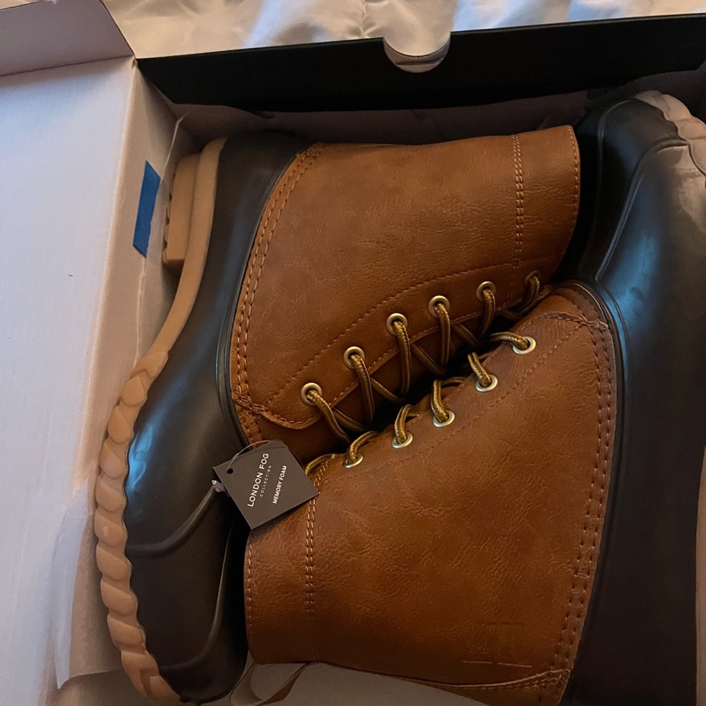 London Fog Tan and Dark Brown Lace-Up Waterproof Boots